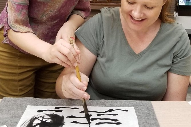 Taipei Calligraphy Workshop (DIY incl.) - The teaching style and instructors
