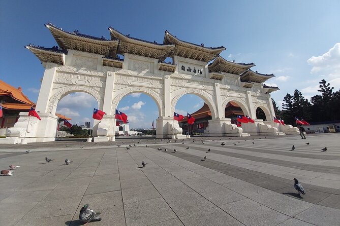 Taipei City Morning Tour with National Palace Museum entry - Transport, meeting point, and pacing