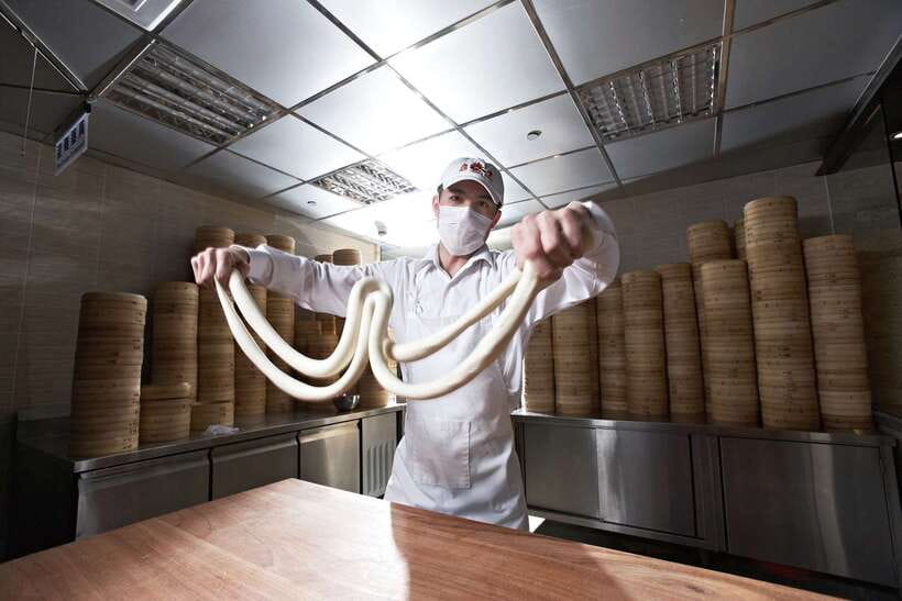 Taipei: Din Tai Fung Restaurant Experience - What happens when you arrive
