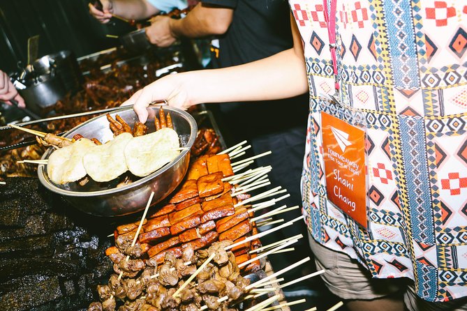 Taipei Food Tour: Night Market & Convenience Store(Food Included) - Why Wanhua is the right setting for a food tour
