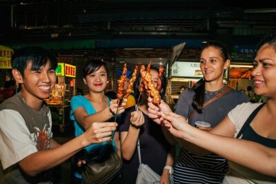Taipei Food Tour: Night Market & Convenience Store(Food Included)