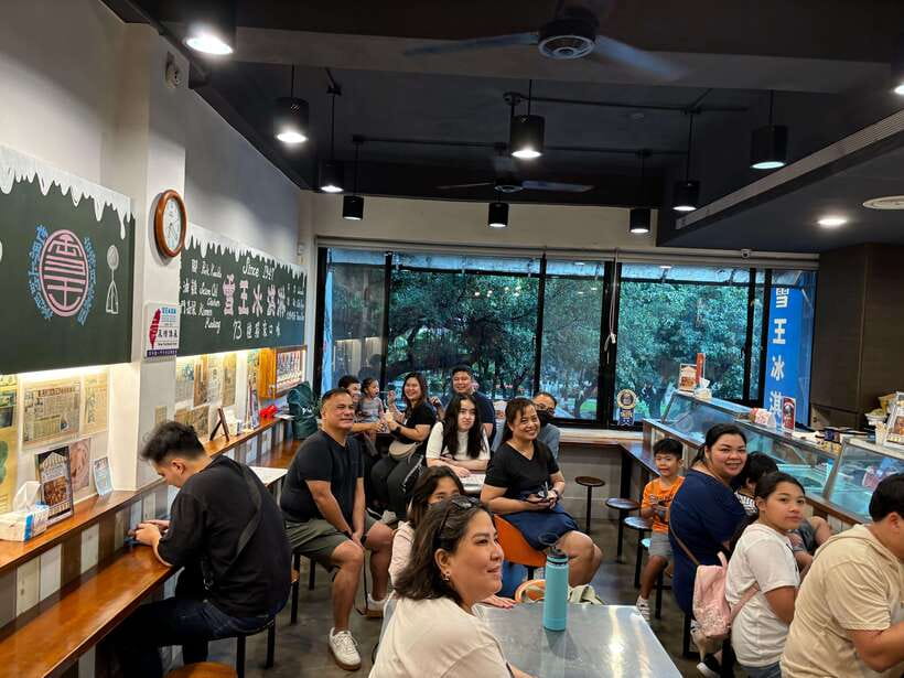 Taipei Foodie + History Walking Tour - Starting at Beimen Station Exit 2
