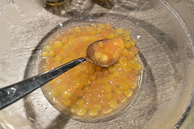 Taipei Fresh Market Tour and Colorful Bubble Tea Making - Learning with chef Wayne in the cooking studio