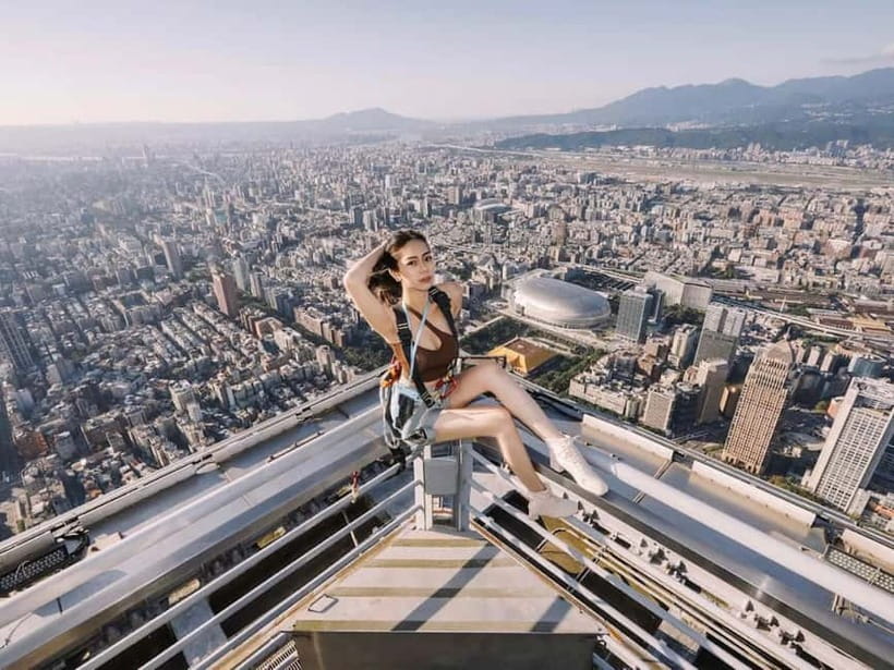 Taipei: Full or Half Day Sightseeing Tour with 101 Taipei - Shilin Night Market for food and shopping