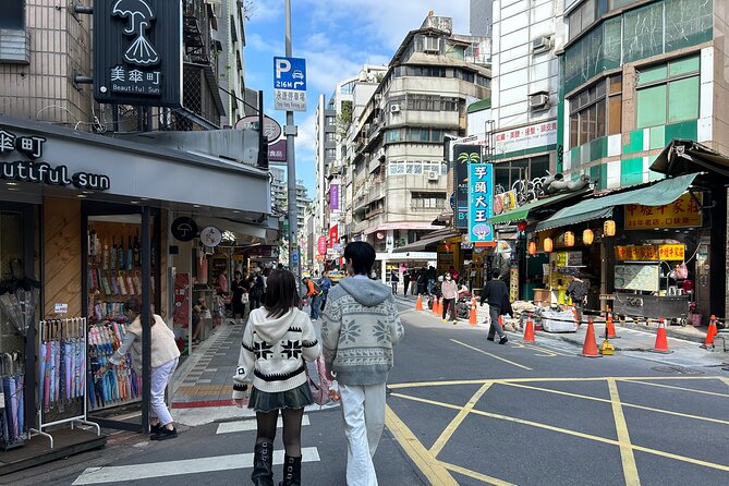 Taipei Hidden Eats, Market & Street Food Tour with 8+ Tastings - Key points before you book