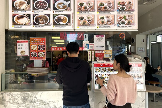 Taipei Hidden Eats, Market & Street Food Tour with 8+ Tastings - A university district walk and the Saizeriya stop