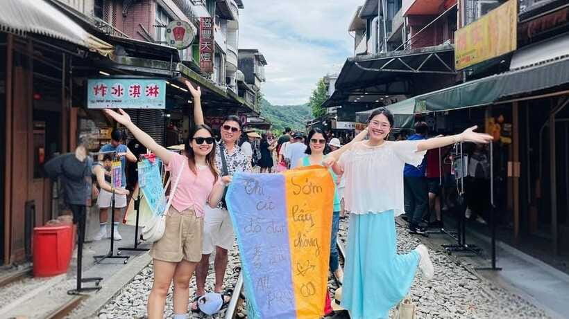 Taipei: Jiufen and Shihfen Half Day Tour - Who Should Book This Half-Day Tour?