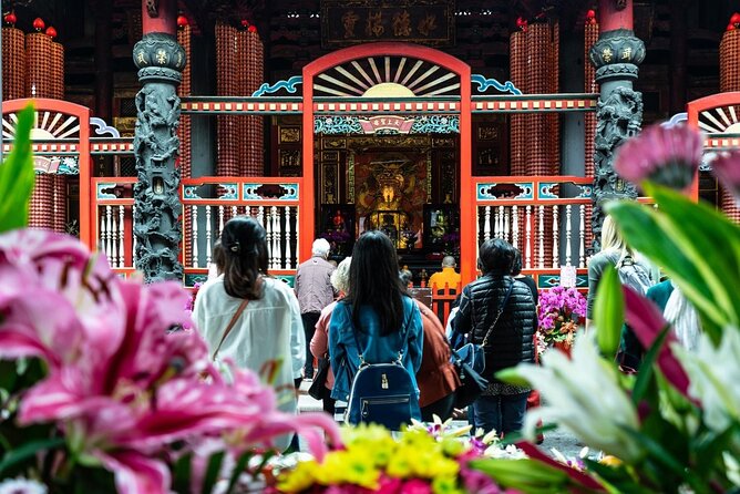 Taipei: Layover Experience With A Local Host - Bao’an Temple and the meaning behind local rituals