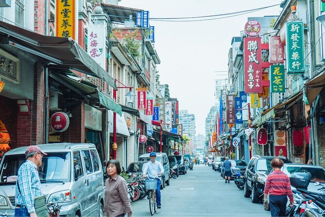Taipei: Layover Experience With A Local Host - Street food with room for personal taste