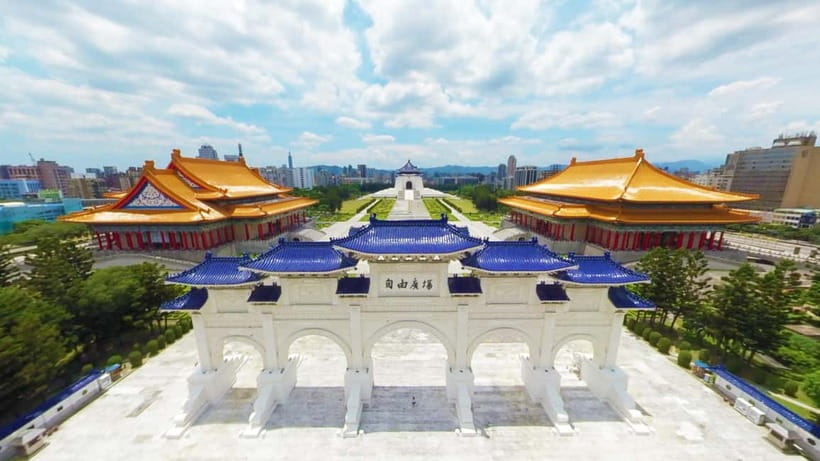 Taipei: Morning City Tour with National Palace Museum Entry - Entering the National Palace Museum for 80 minutes