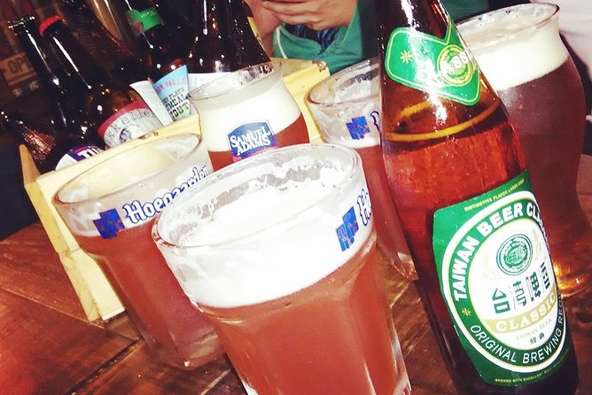 Taipei Nightlife: Taipei Pub Crawls (2 Different Routes) - The weekend classic route, from welcome shots to the nightclub