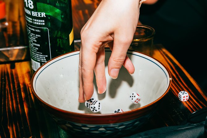 Taipei Nightlife: Taipei Pub Crawls (2 Different Routes) - What the $29 price really covers