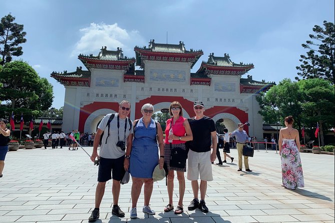 Taipei: Private Car Charter Tour - Airport and cruise-port connections