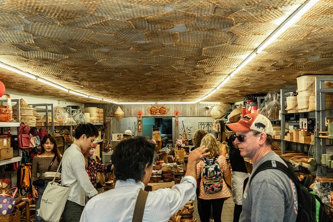 Taipei Private Custom Tour with a Local: Highlights & Hidden Gems - Longshan Temple and Bao’an Temple: seeing belief in daily life