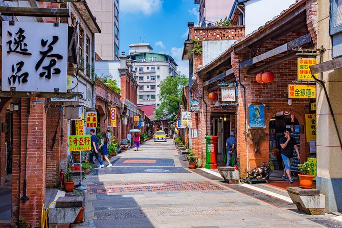 Taipei Private Custom Tour with a Local: Highlights & Hidden Gems - Ximending: youth culture, shopping, and street food