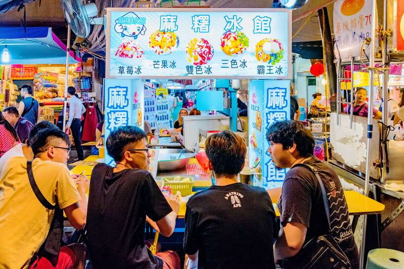 Taipei Private Custom Tour with a Local: Icons & Hidden Gems - Riverside walks and creative neighborhoods