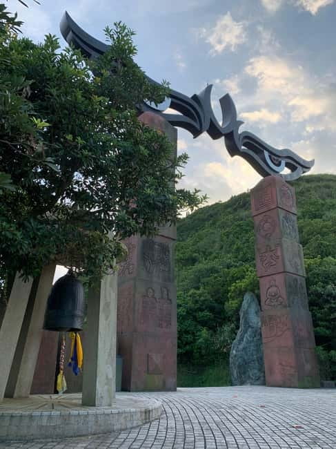 Taipei Private Spiritual Tour with Afternoon Tea & Cycling - Five things that make this day different