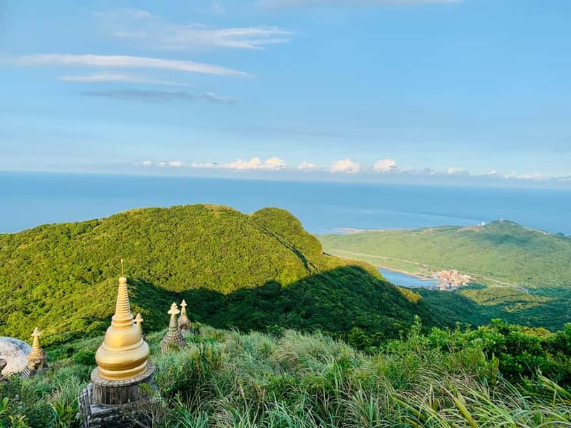 Taipei Private Spiritual Tour with Afternoon Tea & Cycling - Fulong Hotel and the afternoon tea pause