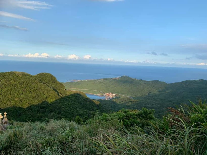 Taipei Private Spiritual Tour with Afternoon Tea & Cycling - The Yinyang Sea observation deck