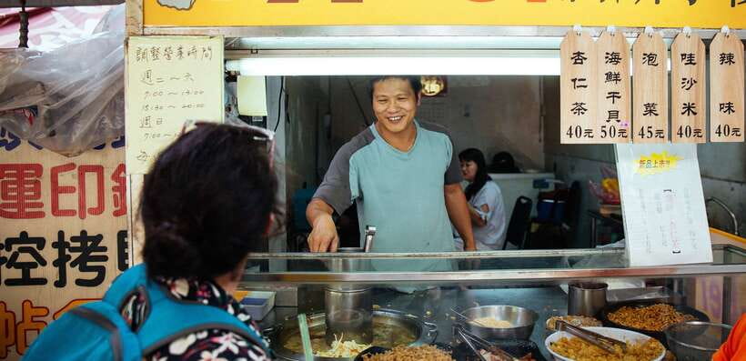 Taipei: Private Tour with Locals – Highlights & Hidden Gems - Who should book this experience?