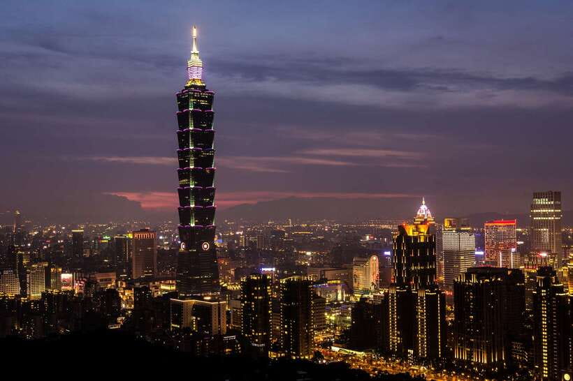 Taipei Private Walking Tour with a Local - Why the metro lesson may be the most useful stop