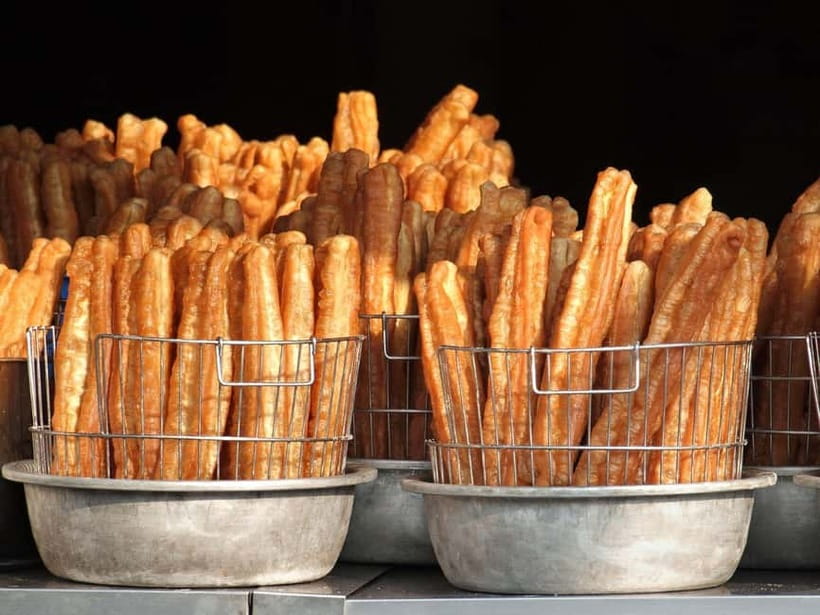 Taipei: Taiwan Traditional Breakfast & Market & Tea Tasting - From Market Food to Dihua Street