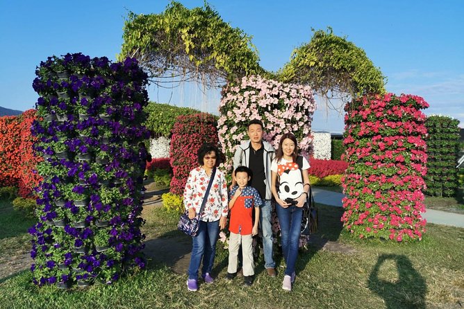Taipei to Taichung Zhongshe Flower Market and Rainbow Village Day Trip - Lunch at the park, with costs on your side