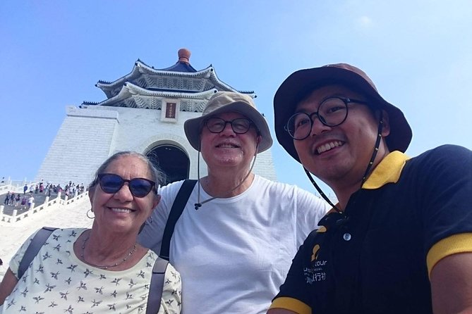 Taipei Touchdown: Make the Most of Your 6-Hour Layover - Dihua Street: A Quick Taste of Old Taipei