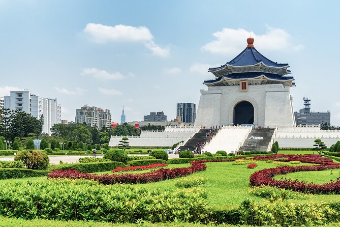 Taipei Touchdown: Make the Most of Your 6-Hour Layover - Is $160 a Fair Price?