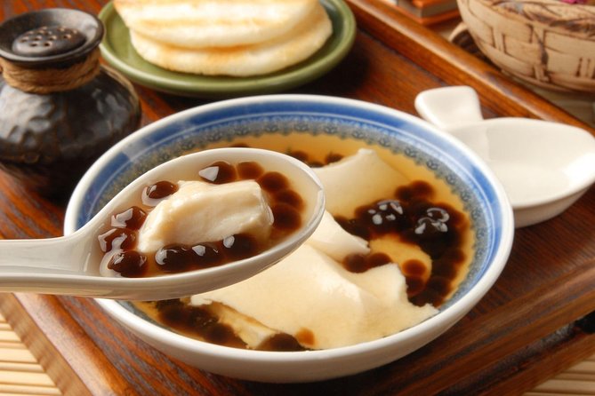 Taipei Twilight Tales: Ximending to Huaxi Night Market Private 6H - Private Transport, Pickup, and Group Size