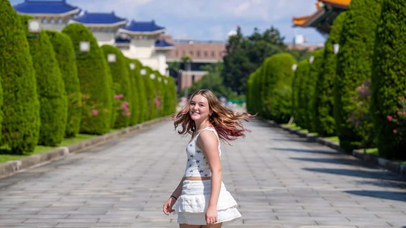 Taiwan Taipei: Quick Photoshoot with Taiwan Photographer - Weather Flexibility Matters In Taipei