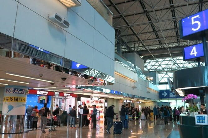 Taiwan TST : Taipei / Taoyuan Airport Pick-up or Drop-off - Meeting your driver at Taoyuan Airport
