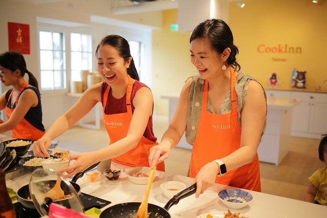Taiwanese Gourmet Cooking Class in Taipei - Squid With Five-Taste Sauce