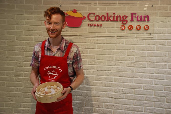 Xiao long bao, Pork thick soup, Bubble milk tea. (Taiwan Cooking Class)-B - Pork thick soup adds a hearty Taiwanese note