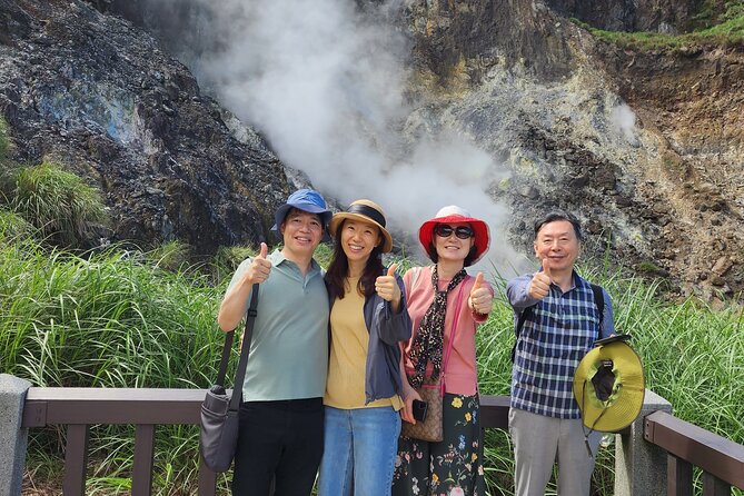 Yamingshan Volcano, Beitou Thermal Valley, Danshui Private Tour - Xiaoyoukeng gets closest to the volcano