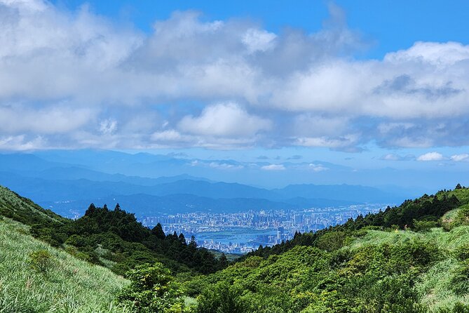 Yamingshan Volcano, Beitou Thermal Valley, Danshui Private Tour - Qingtiangang offers the day’s best walk