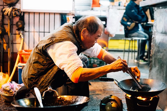 Yansan Night Market Food Tour - Meeting at Daqiaotou MRT Station at 5:30 pm