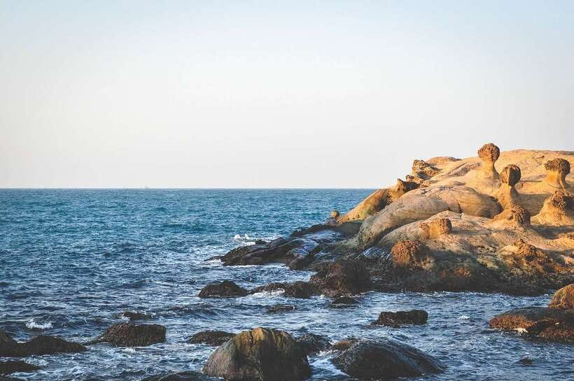 Yehliu Geopark Admission Ticket - Using the four-language audio guide