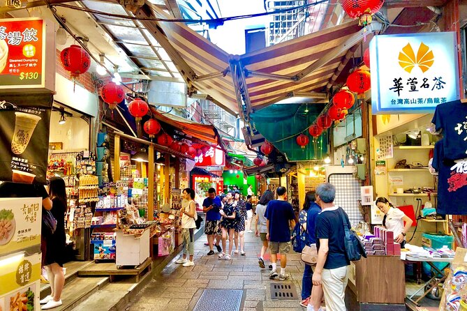 Yehliu & Jiufen & Shifen Day Tour (Departure from Ximending) - Weather, clothing, and physical demands