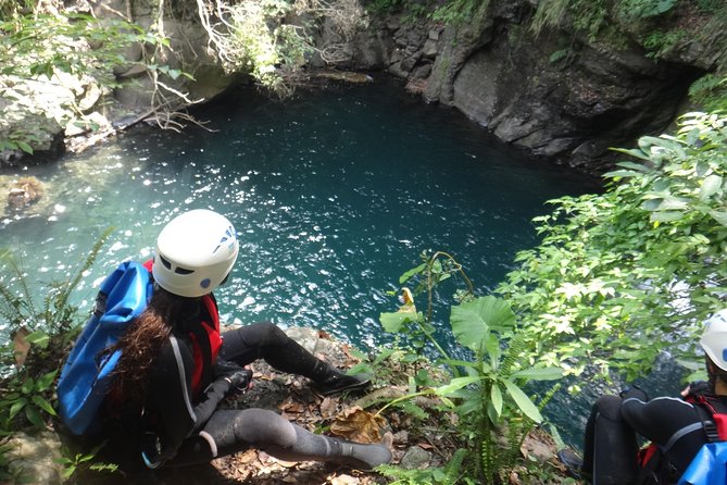 Yi-Hsin creek canyoning in northern Taiwan - Lunch and the practical value of the $170 price